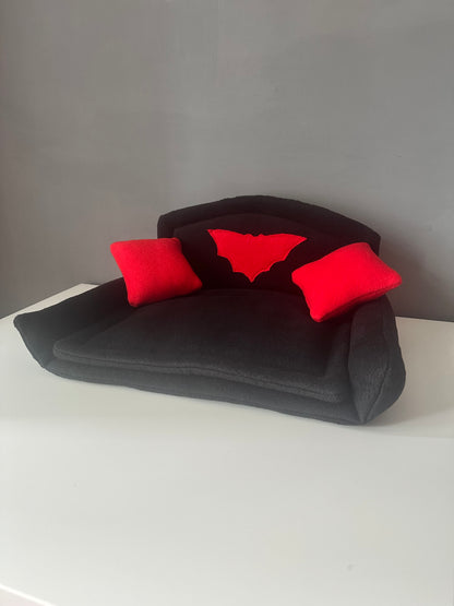 Vampire Guinea Pig Sofa | Cozy Bed For Small Pets