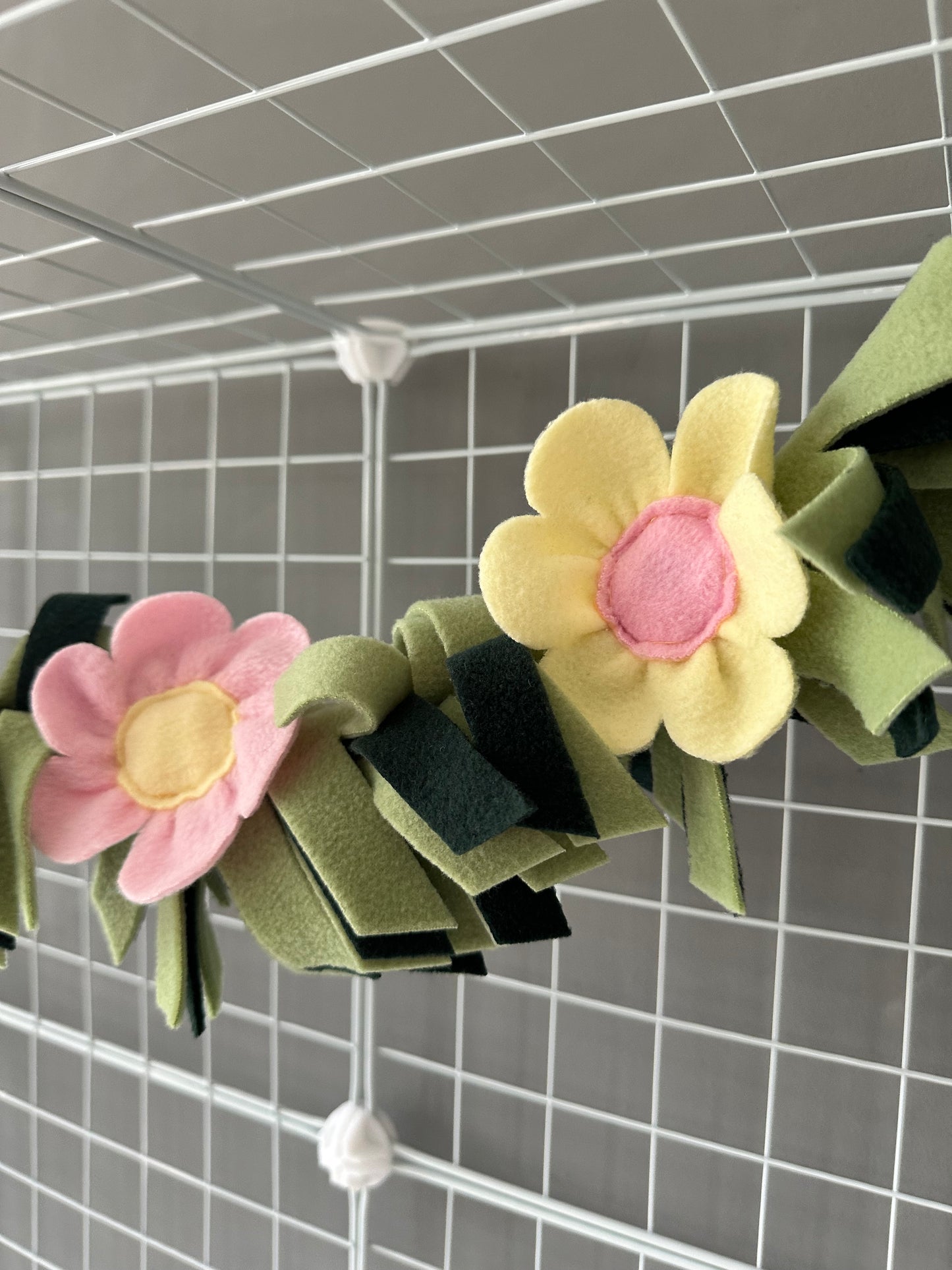 Flower Vine - 20"